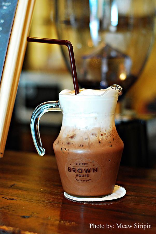 The Brown House Hotel Chachoengsao Zewnętrze zdjęcie