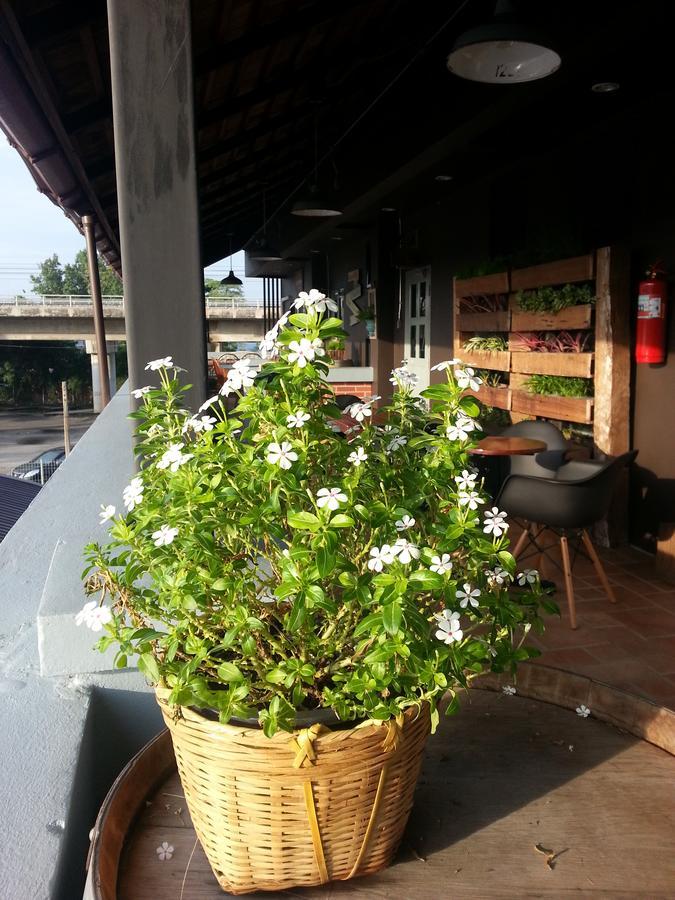 The Brown House Hotel Chachoengsao Zewnętrze zdjęcie